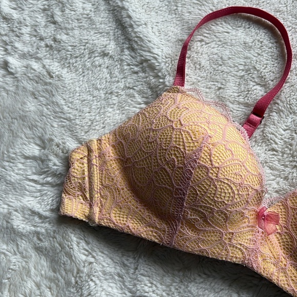 La Vie en Rose Yellow & Pink Lace Bra | Lightly Lined Size 32A - Picture 2 of 5